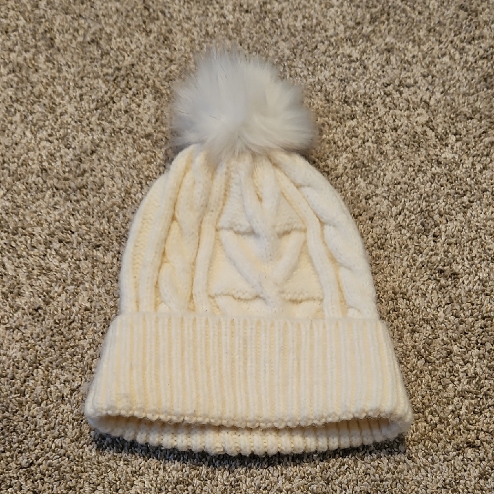 American Eagle Cable  Knit Beanie with Pom Pom In Cream